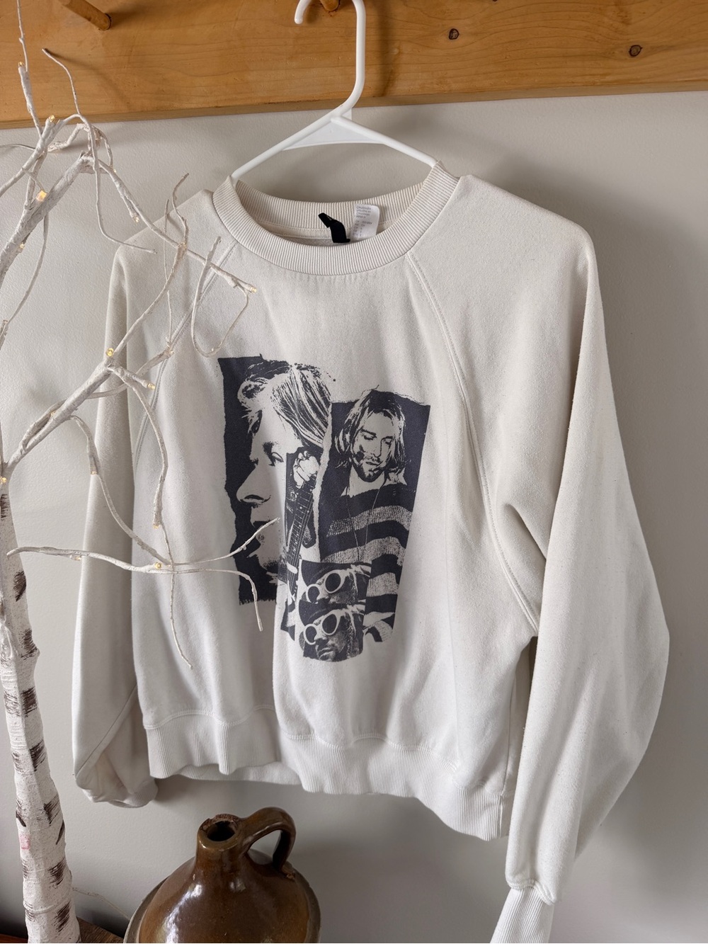 Cream Graphic Crewneck Sweatshirt